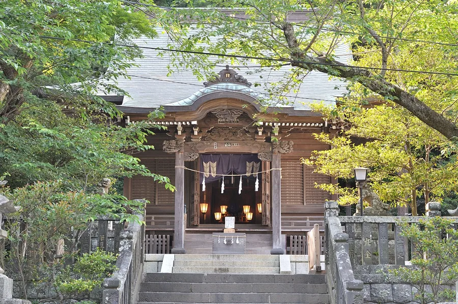Goryo Shrine (a photogenic kimono spot near Yuigahama)