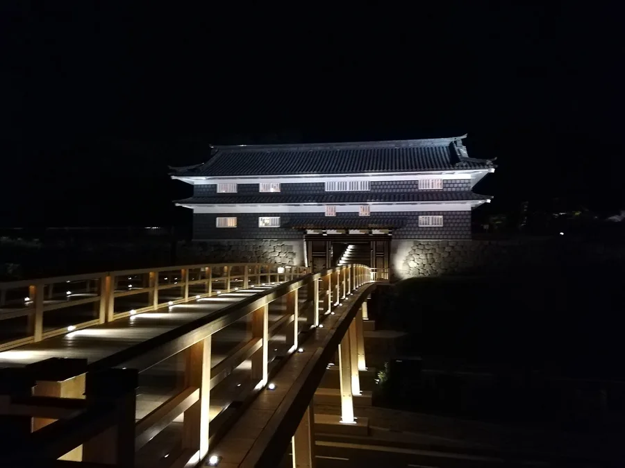 鼠多門・鼠多門橋（金沢城周辺の着物映えフォトスポット）