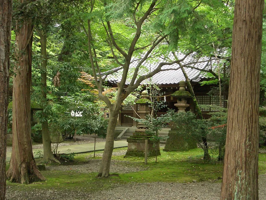 Oyama Shrine (photogenic kimono spot around Kenrokuen)
