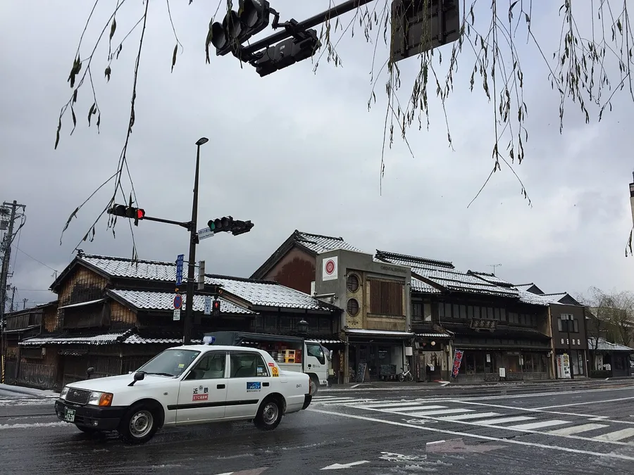 ひがし茶屋街（近江町市場周辺の着物映えフォトスポット）