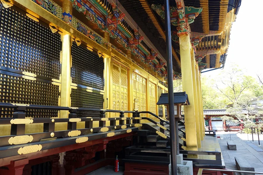 Ueno Toshogu Shrine (a kimono-worthy photo spot near Ueno)