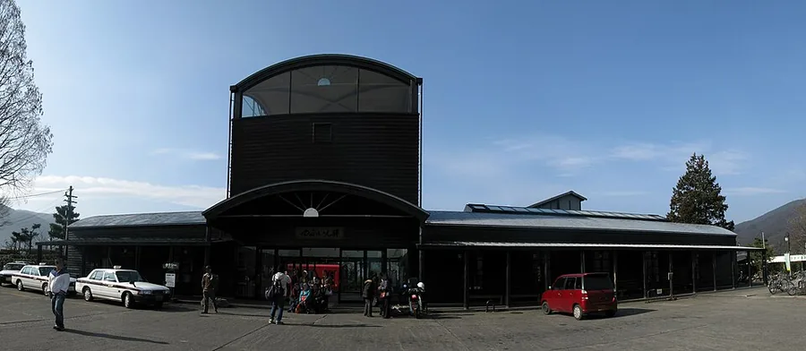 JR由布院駅前（由布院の着物映えフォトスポット）